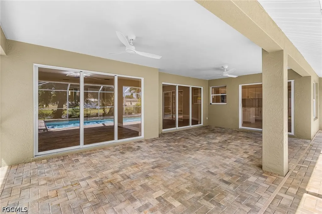 1204 SE 5th Terrace Cape Coral FL 33990