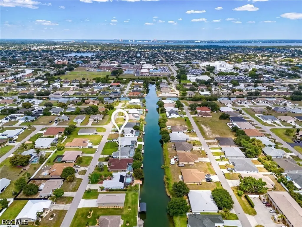 1204 SE 5th Terrace Cape Coral FL 33990