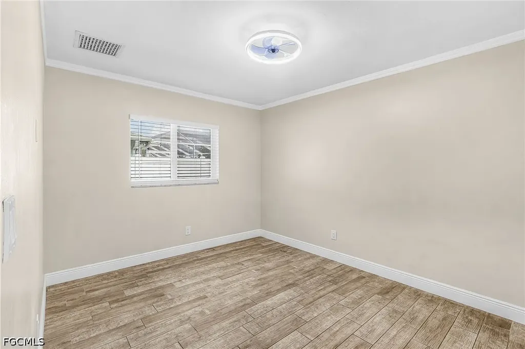 1204 SE 5th Terrace Cape Coral FL 33990