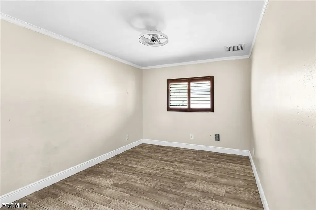 1204 SE 5th Terrace Cape Coral FL 33990