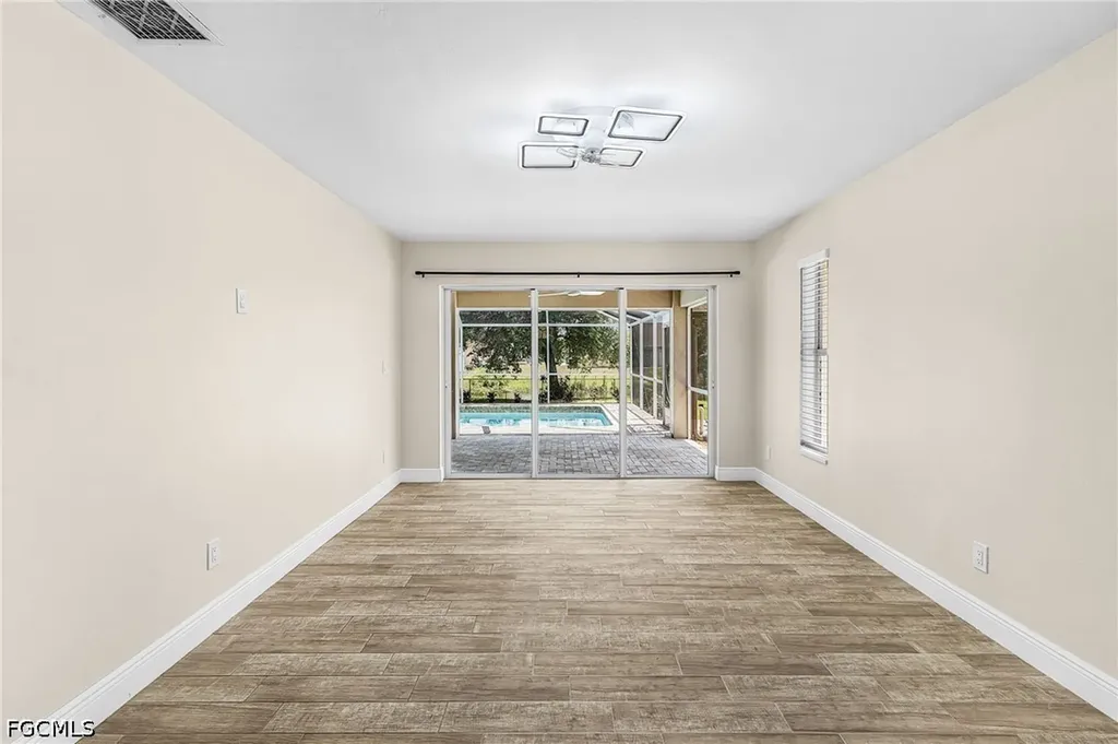 1204 SE 5th Terrace Cape Coral FL 33990