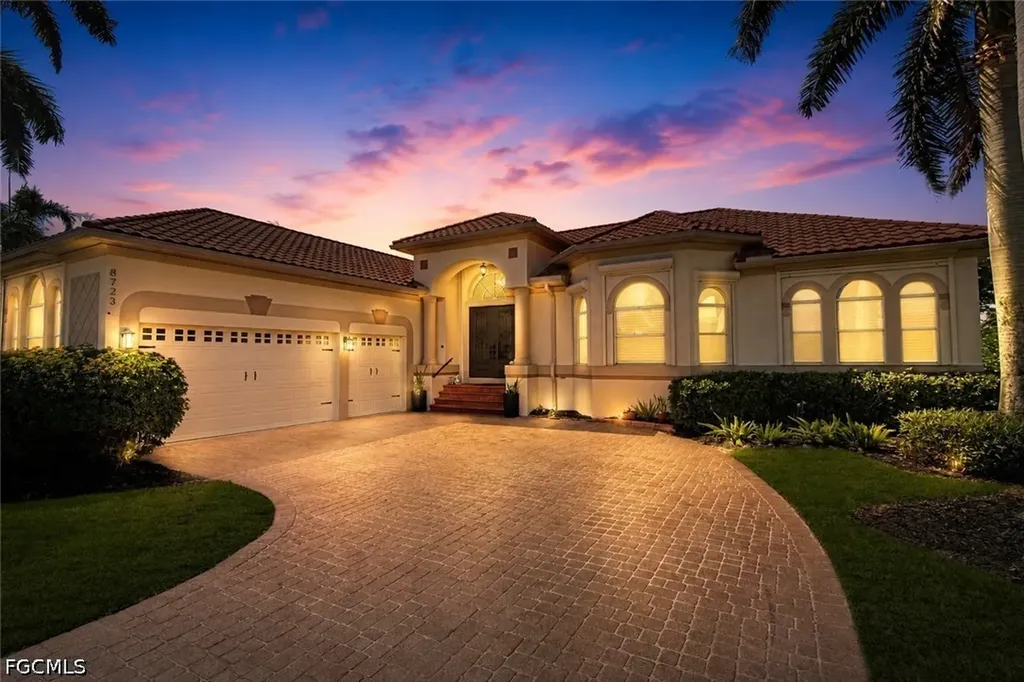 8723 S Lake Circle Fort Myers FL 33908