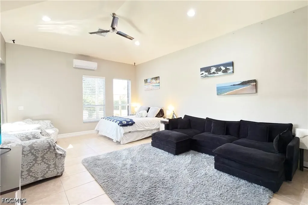 8723 S Lake Circle Fort Myers FL 33908