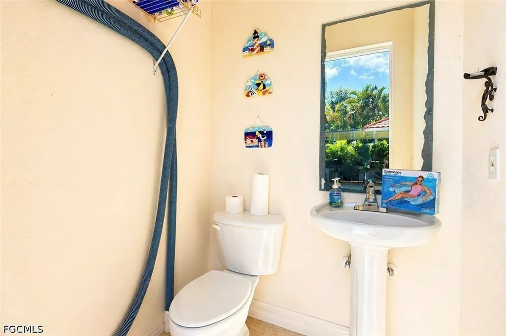 8723 S Lake Circle Fort Myers FL 33908