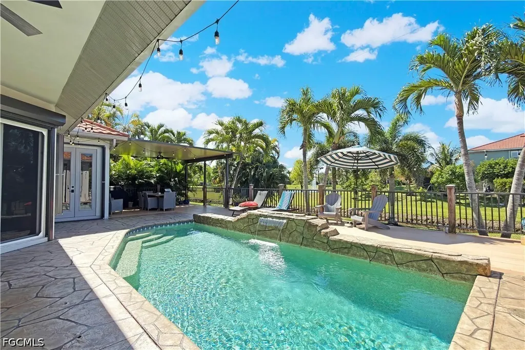 8723 S Lake Circle Fort Myers FL 33908
