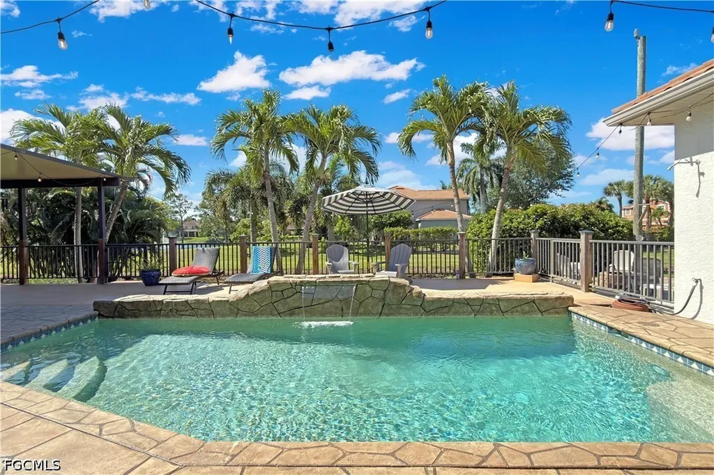 8723 S Lake Circle Fort Myers FL 33908