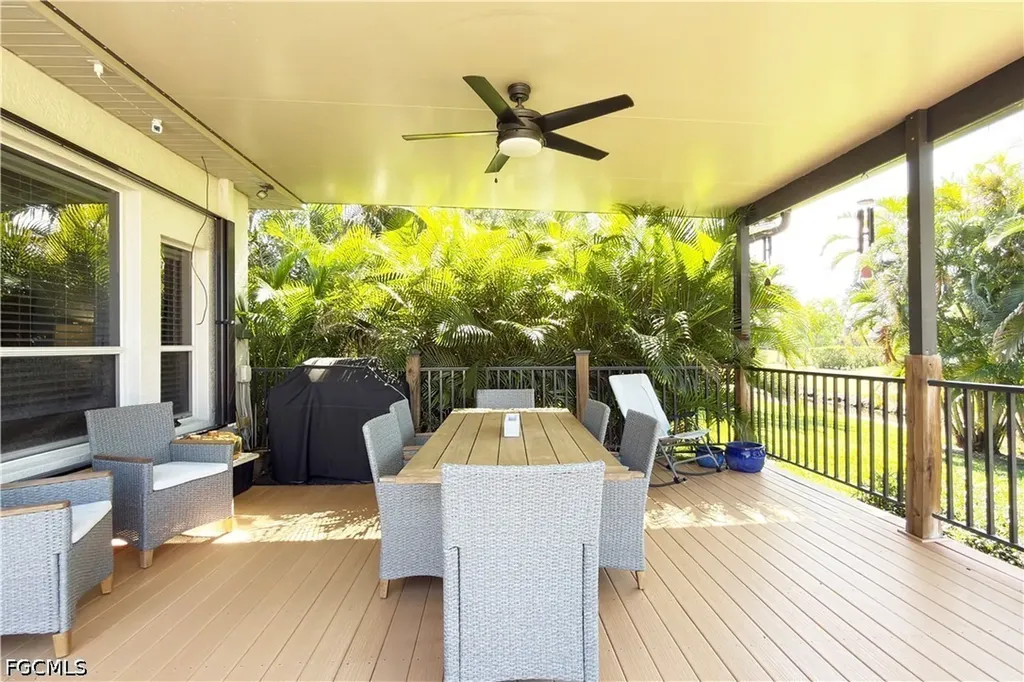 8723 S Lake Circle Fort Myers FL 33908