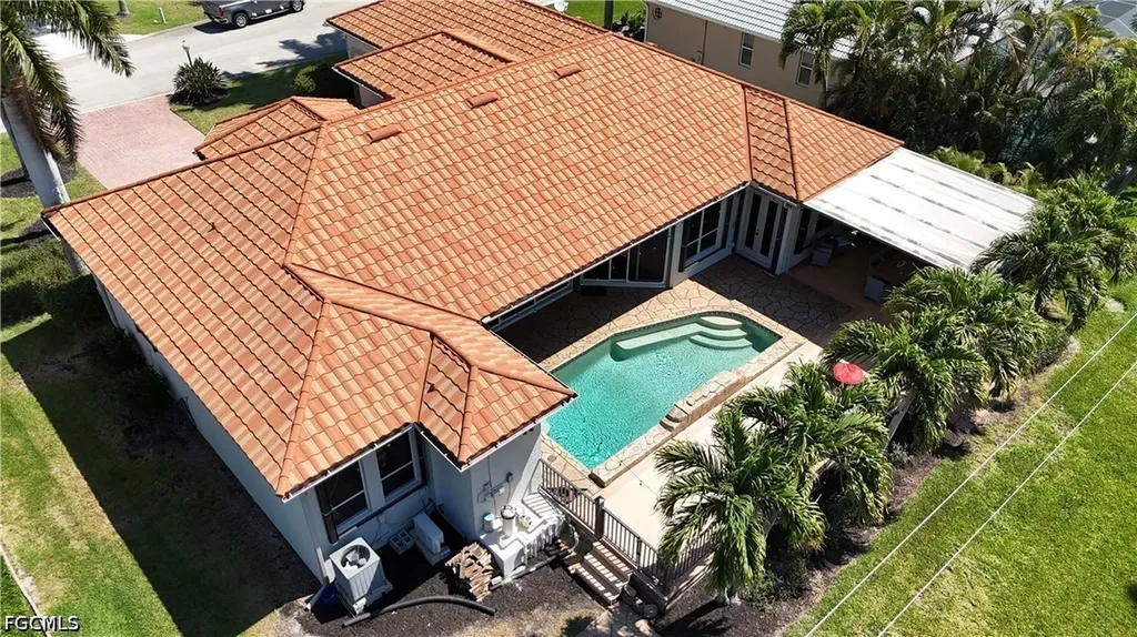 8723 S Lake Circle Fort Myers FL 33908