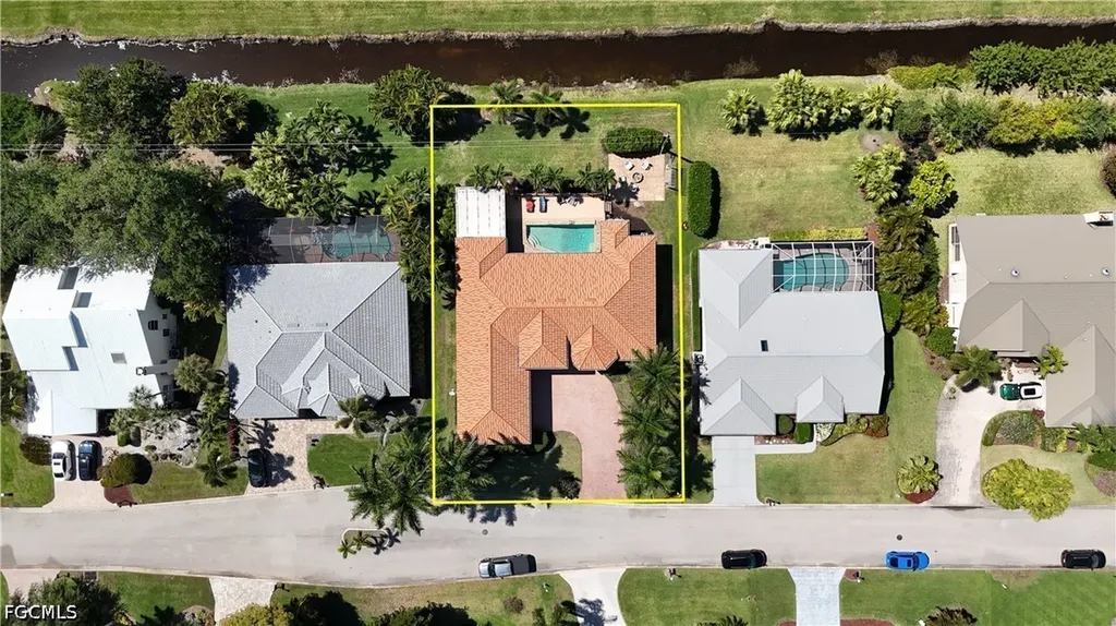 8723 S Lake Circle Fort Myers FL 33908