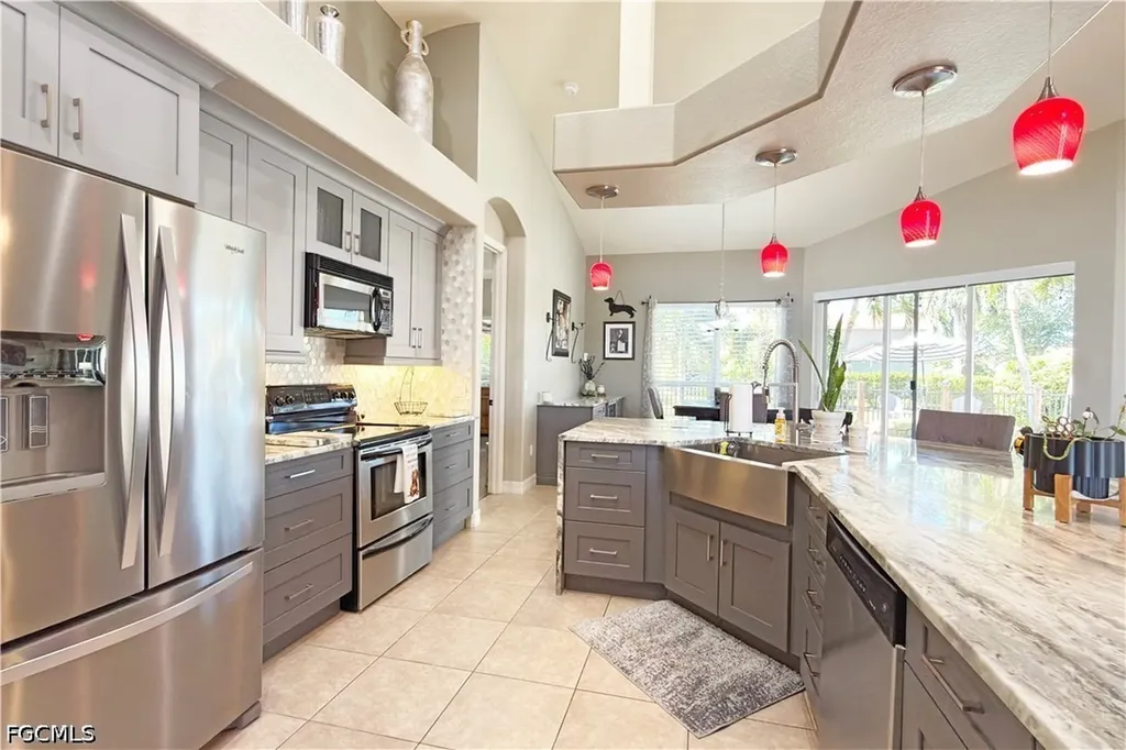 8723 S Lake Circle Fort Myers FL 33908