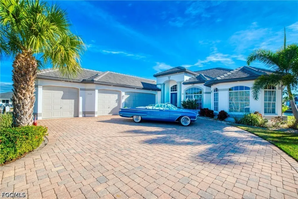 5374 Cortez Court Cape Coral FL 33904