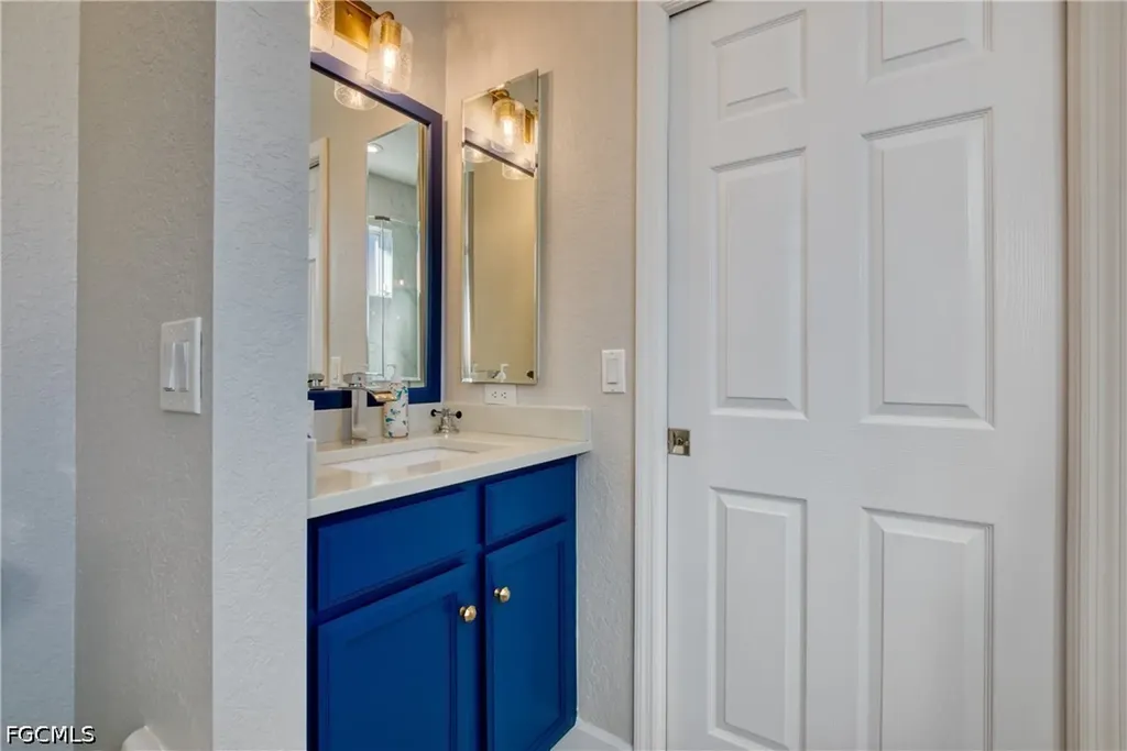 5374 Cortez Court Cape Coral FL 33904