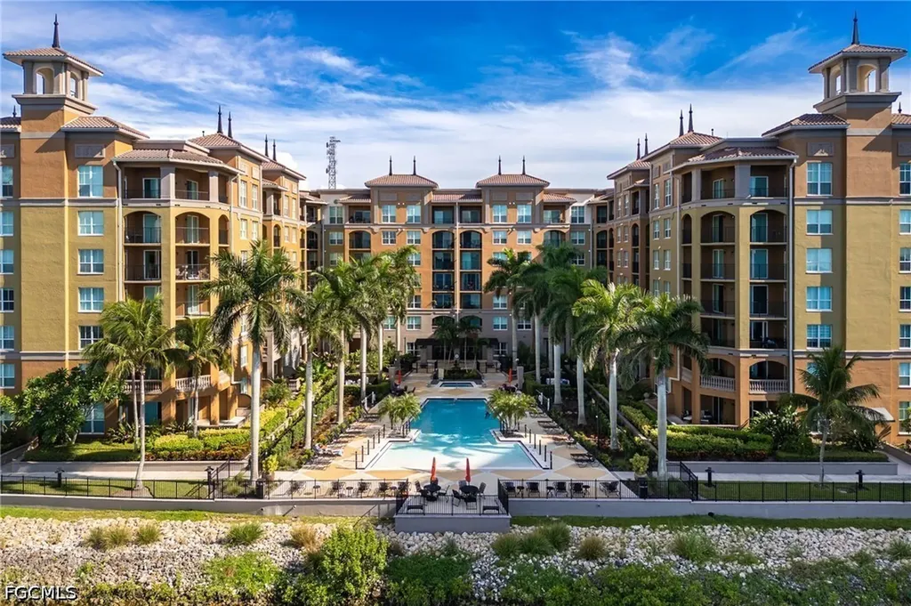 2825 Palm Beach Boulevard Fort Myers FL 33916