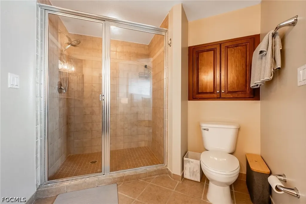 2825 Palm Beach Boulevard Fort Myers FL 33916