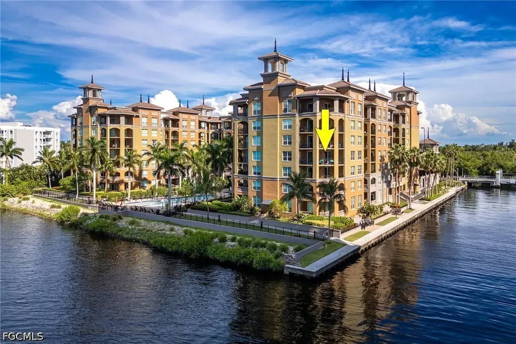 2825 Palm Beach Boulevard Fort Myers FL 33916