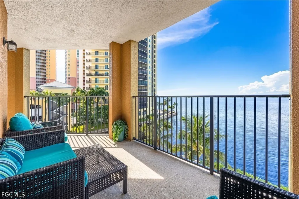 2825 Palm Beach Boulevard Fort Myers FL 33916