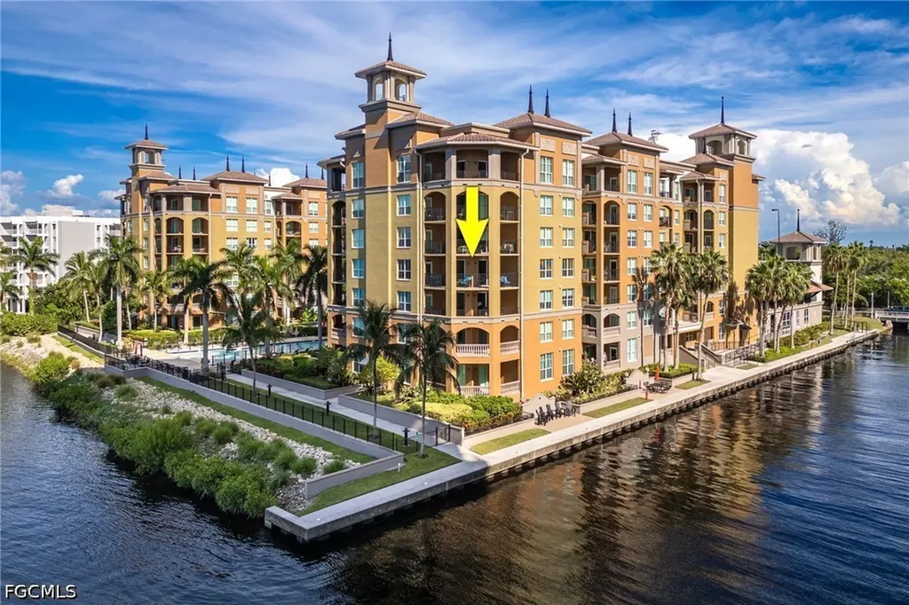 2825 Palm Beach Boulevard Fort Myers FL 33916