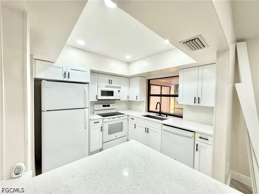 1420 SE 19th Street Cape Coral FL 33990