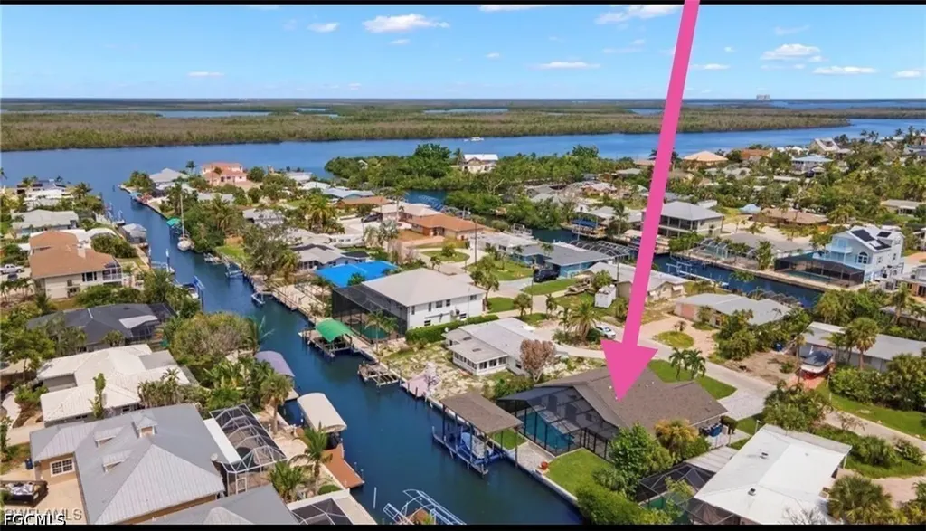 323 Washington Court Fort Myers Beach FL 33931