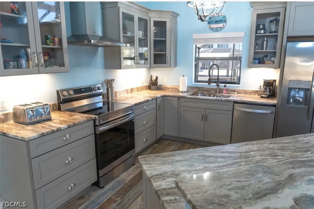 323 Washington Court Fort Myers Beach FL 33931