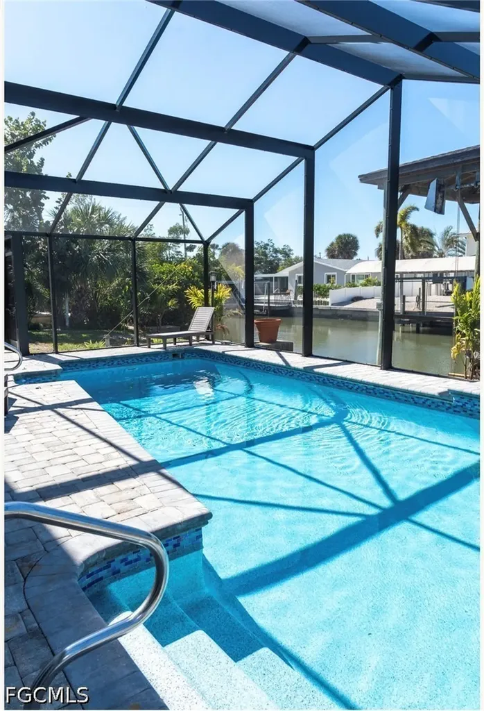 323 Washington Court Fort Myers Beach FL 33931