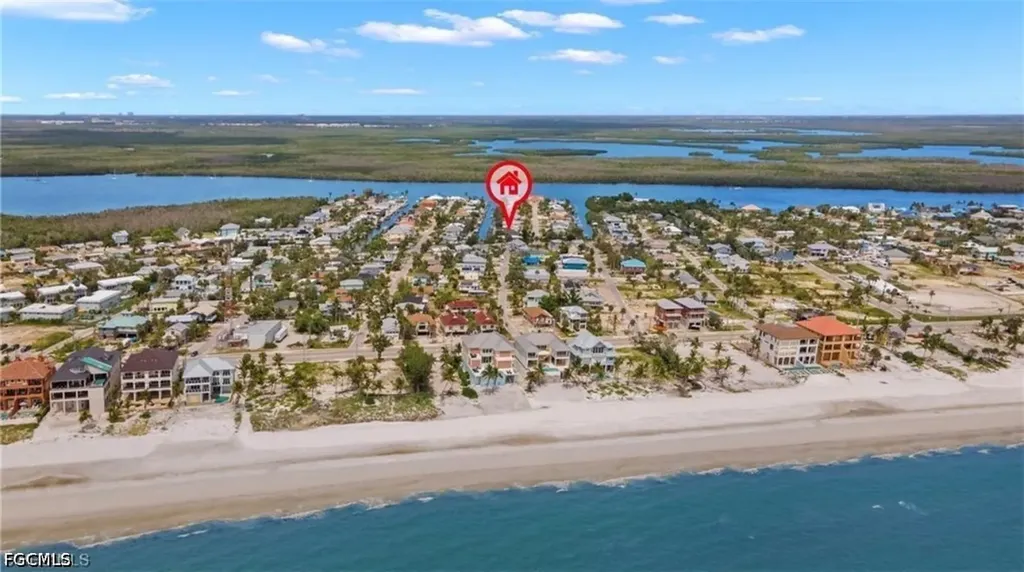 323 Washington Court Fort Myers Beach FL 33931
