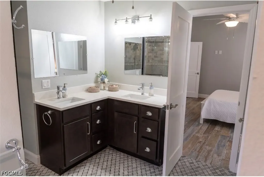 323 Washington Court Fort Myers Beach FL 33931