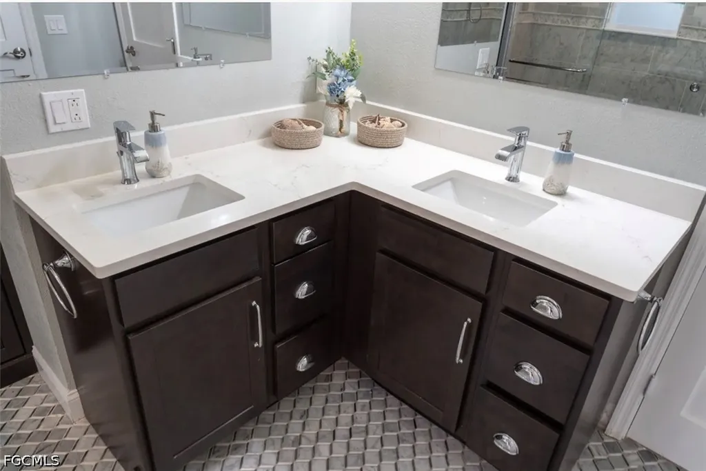 323 Washington Court Fort Myers Beach FL 33931