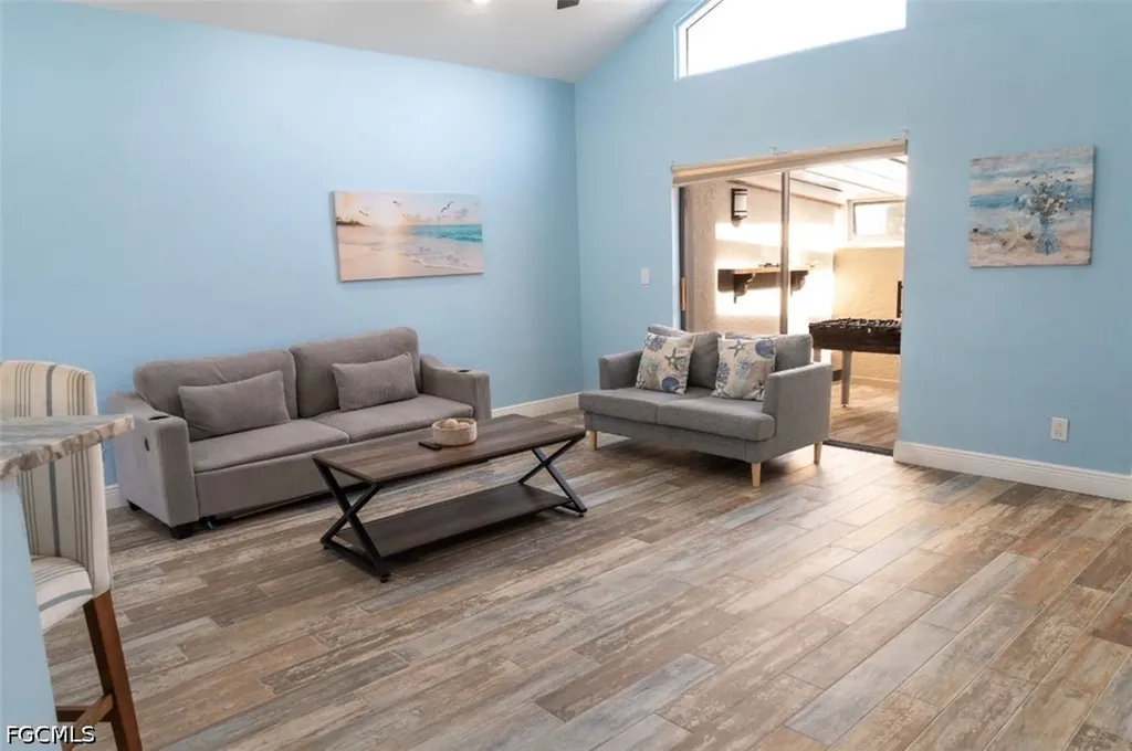 323 Washington Court Fort Myers Beach FL 33931