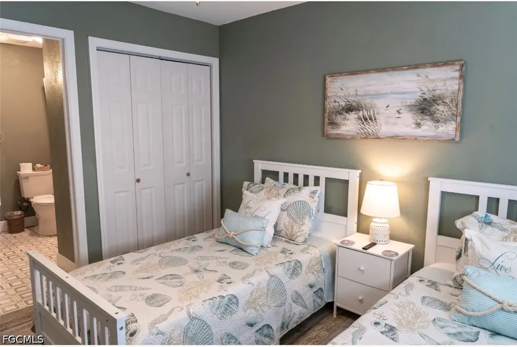 323 Washington Court Fort Myers Beach FL 33931