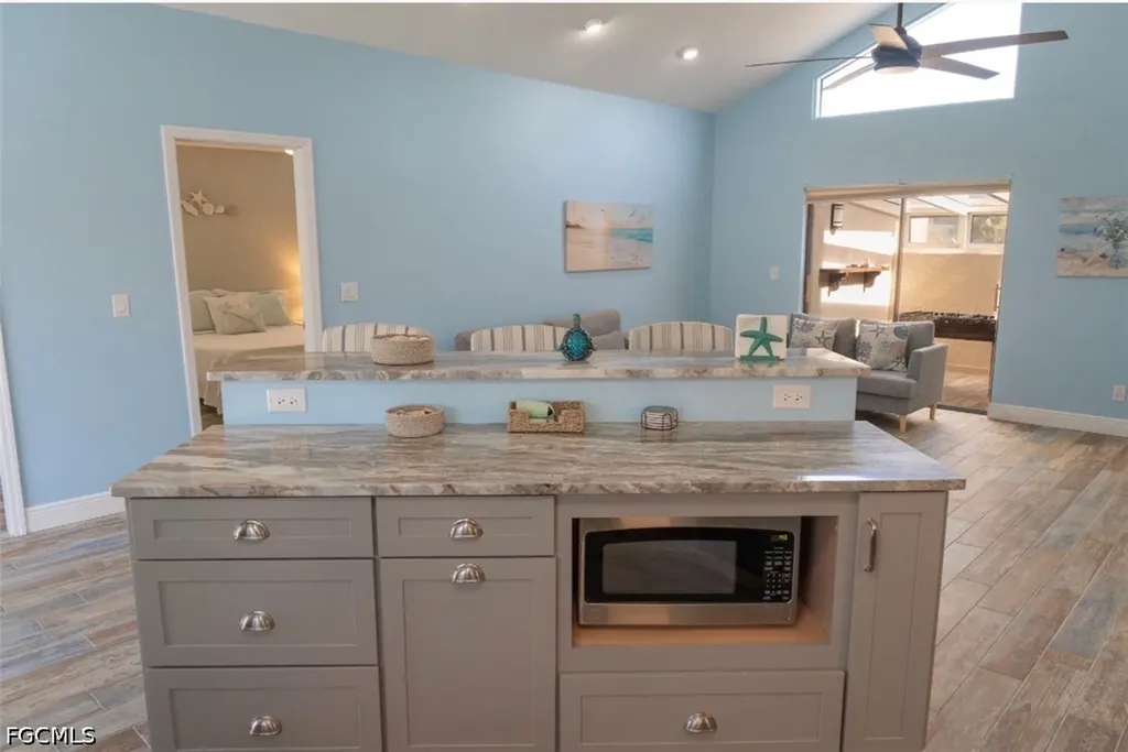 323 Washington Court Fort Myers Beach FL 33931