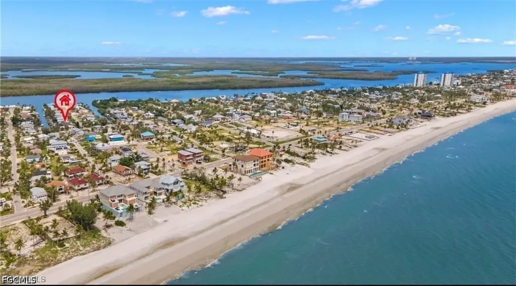 323 Washington Court Fort Myers Beach FL 33931