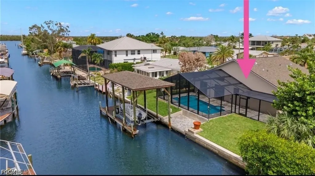 323 Washington Court Fort Myers Beach FL 33931