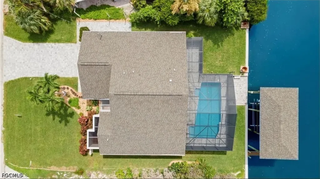 323 Washington Court Fort Myers Beach FL 33931