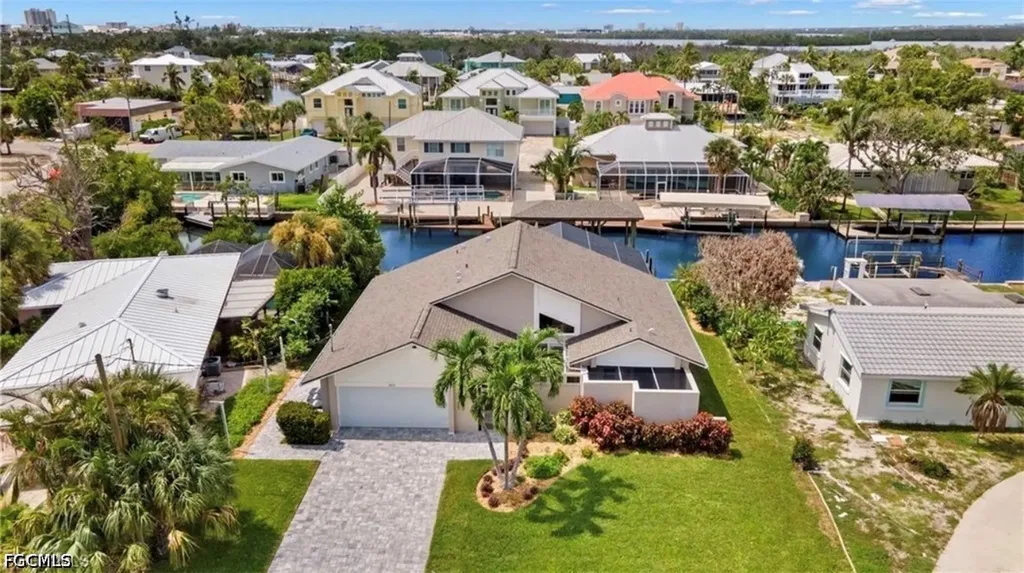 323 Washington Court Fort Myers Beach FL 33931