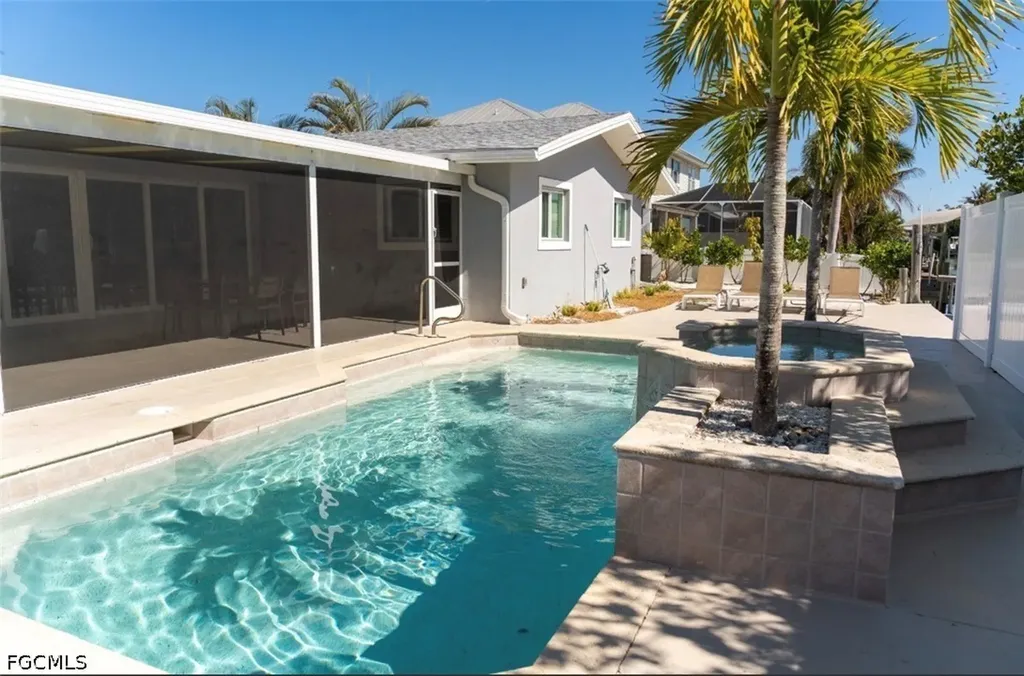 310 Madison Court Fort Myers Beach FL 33931