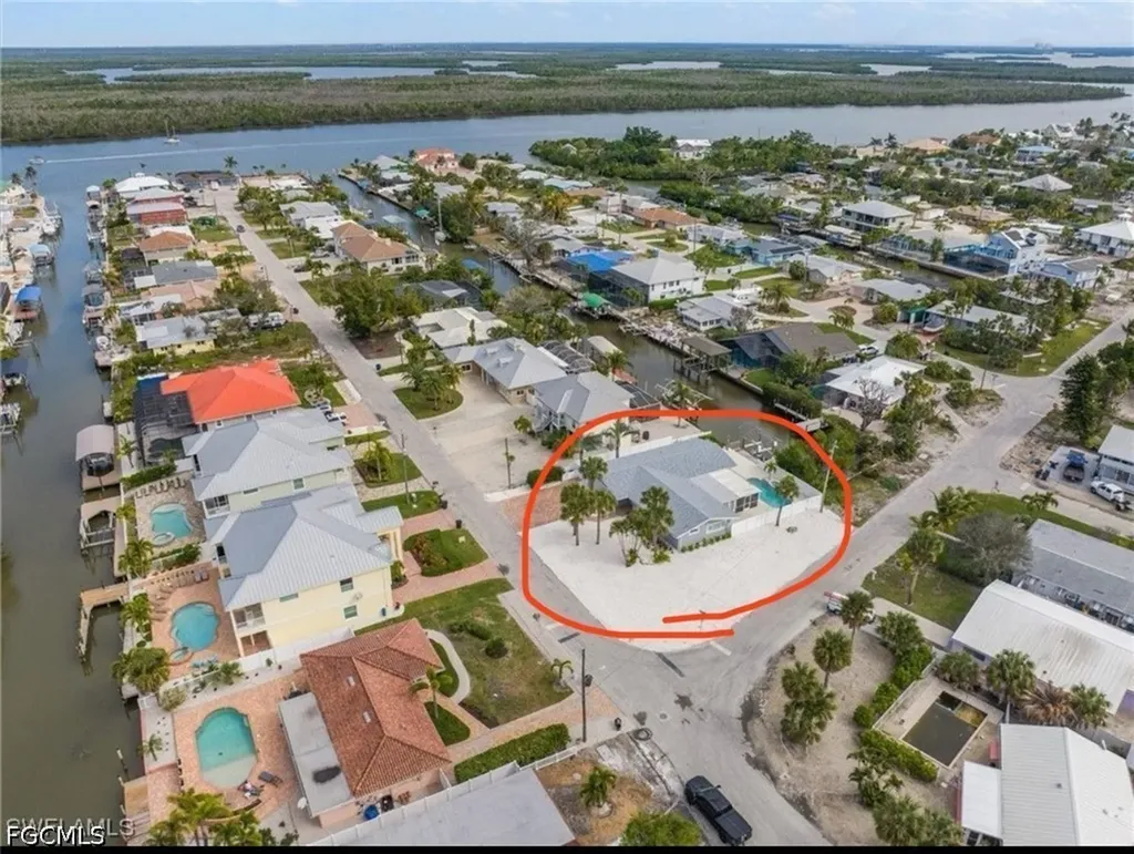 310 Madison Court Fort Myers Beach FL 33931