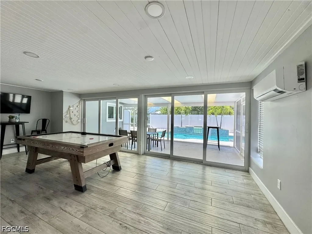 310 Madison Court Fort Myers Beach FL 33931