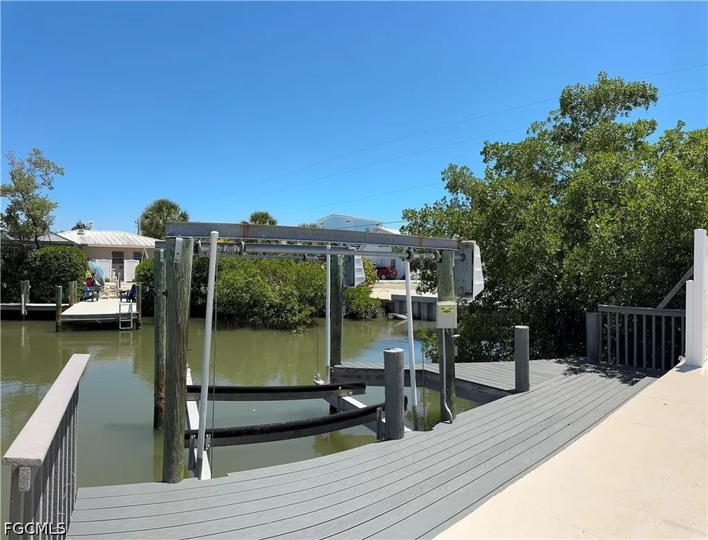 310 Madison Court Fort Myers Beach FL 33931