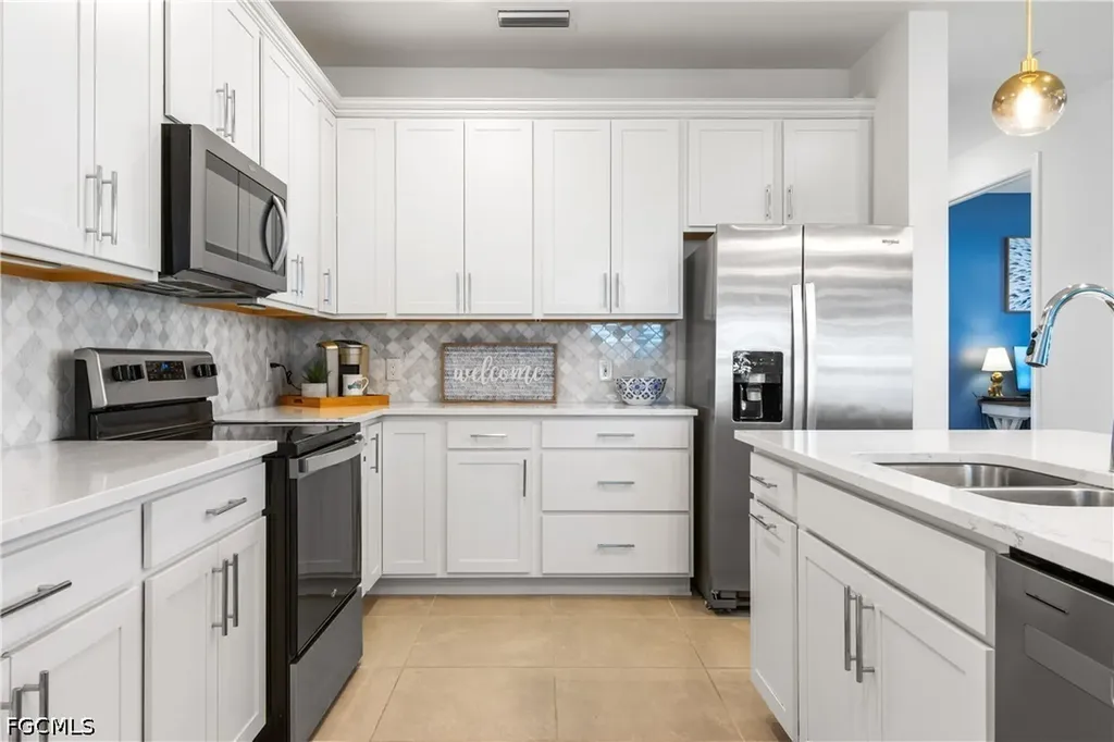 3692 Passion Vine Drive Alva FL 33920