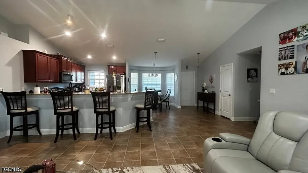 180 SW Voltair Terrace Port St Lucie FL 34984-3628