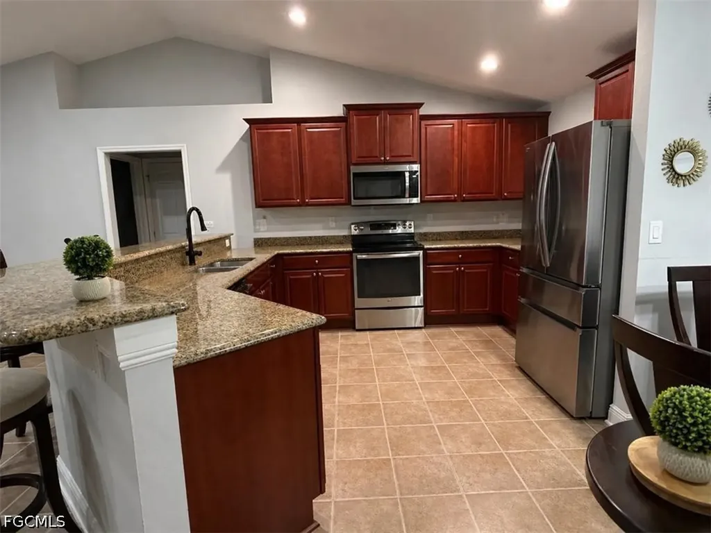 180 SW Voltair Terrace Port St Lucie FL 34984-3628