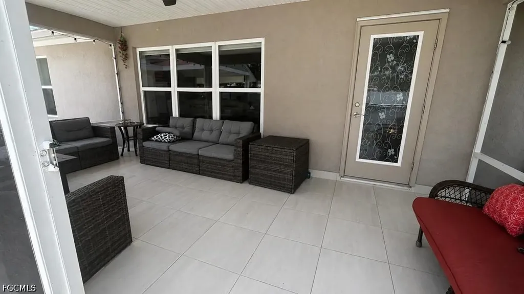 180 SW Voltair Terrace Port St Lucie FL 34984-3628