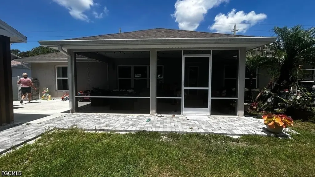 180 SW Voltair Terrace Port St Lucie FL 34984-3628