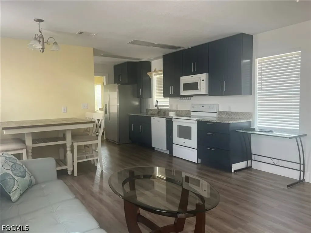 19 Helen Lane Fort Myers Beach FL 33931