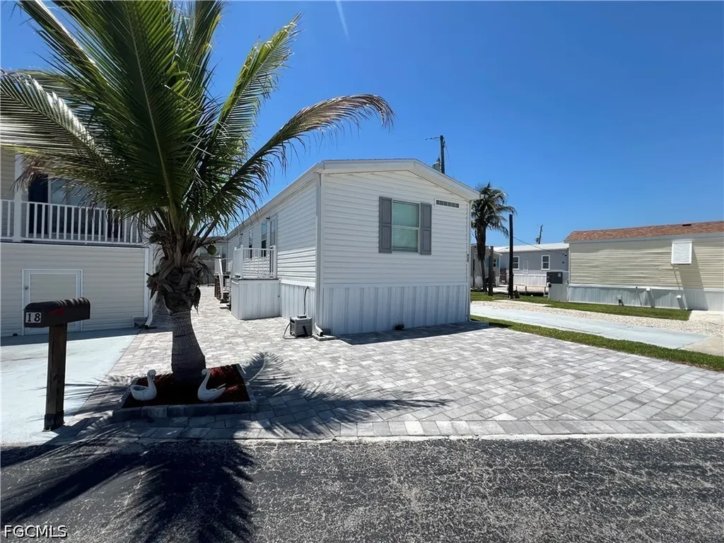 19 Helen Lane Fort Myers Beach FL 33931