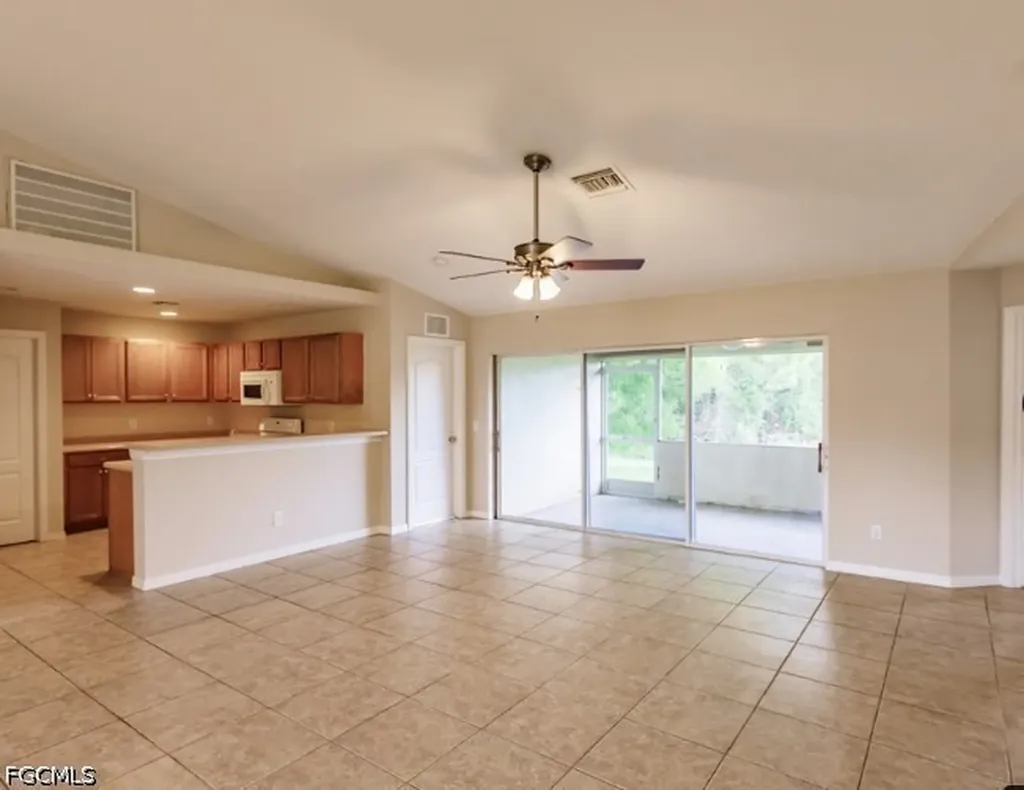 4111 2nd Street SW Lehigh Acres FL 33976