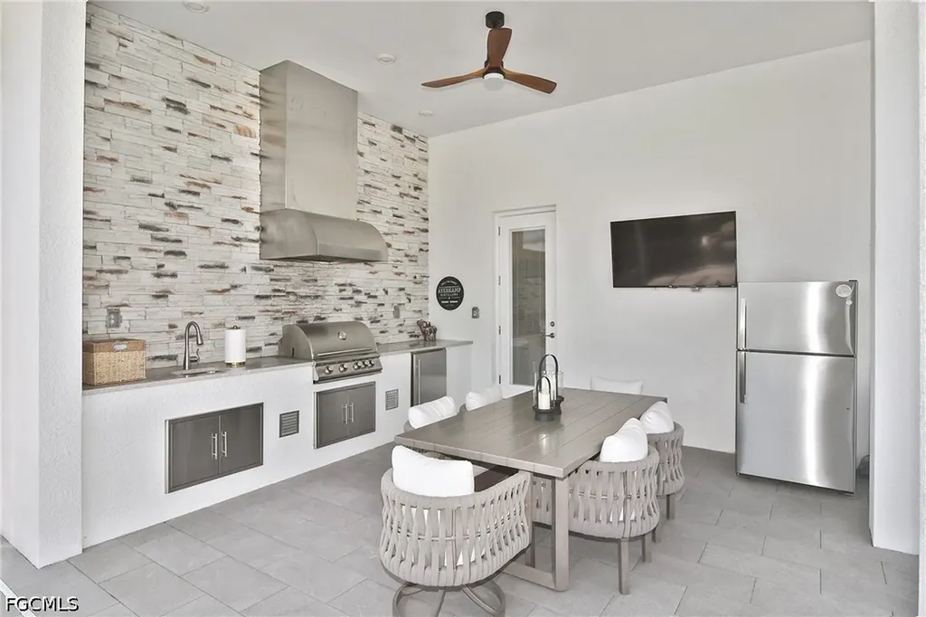 18958 Wildblue Boulevard Fort Myers FL 33913