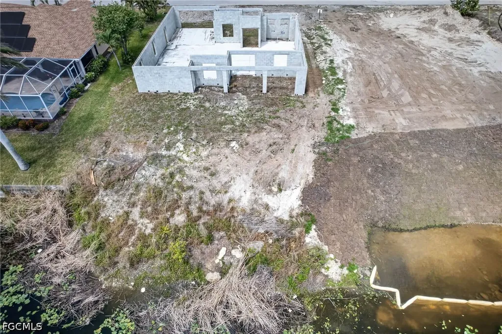 1003 NE 10th Place Cape Coral FL 33909