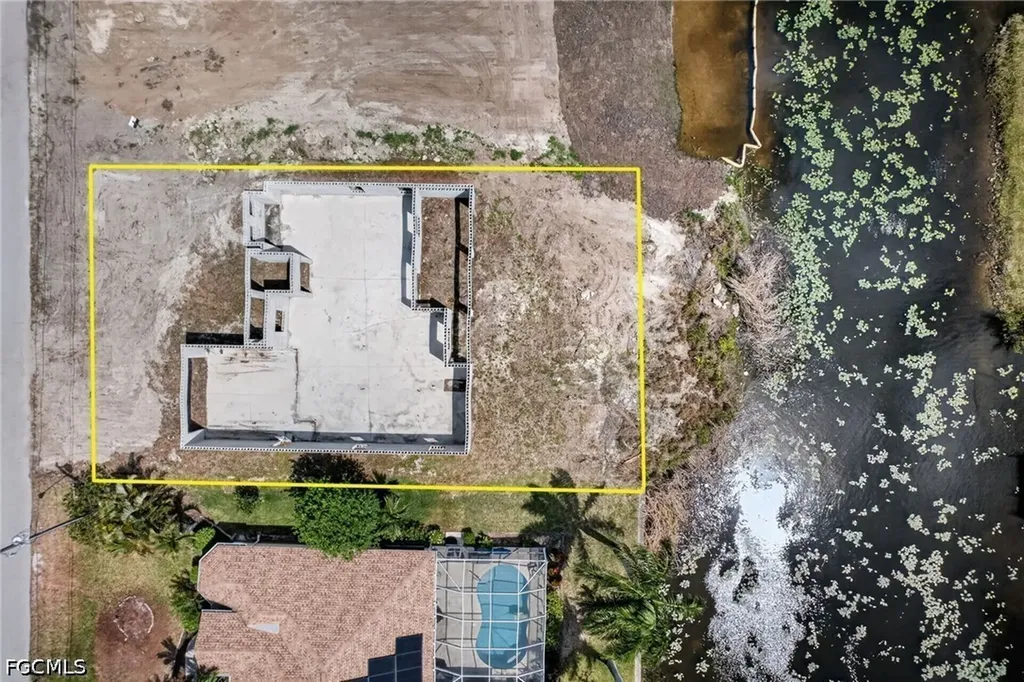 1003 NE 10th Place Cape Coral FL 33909
